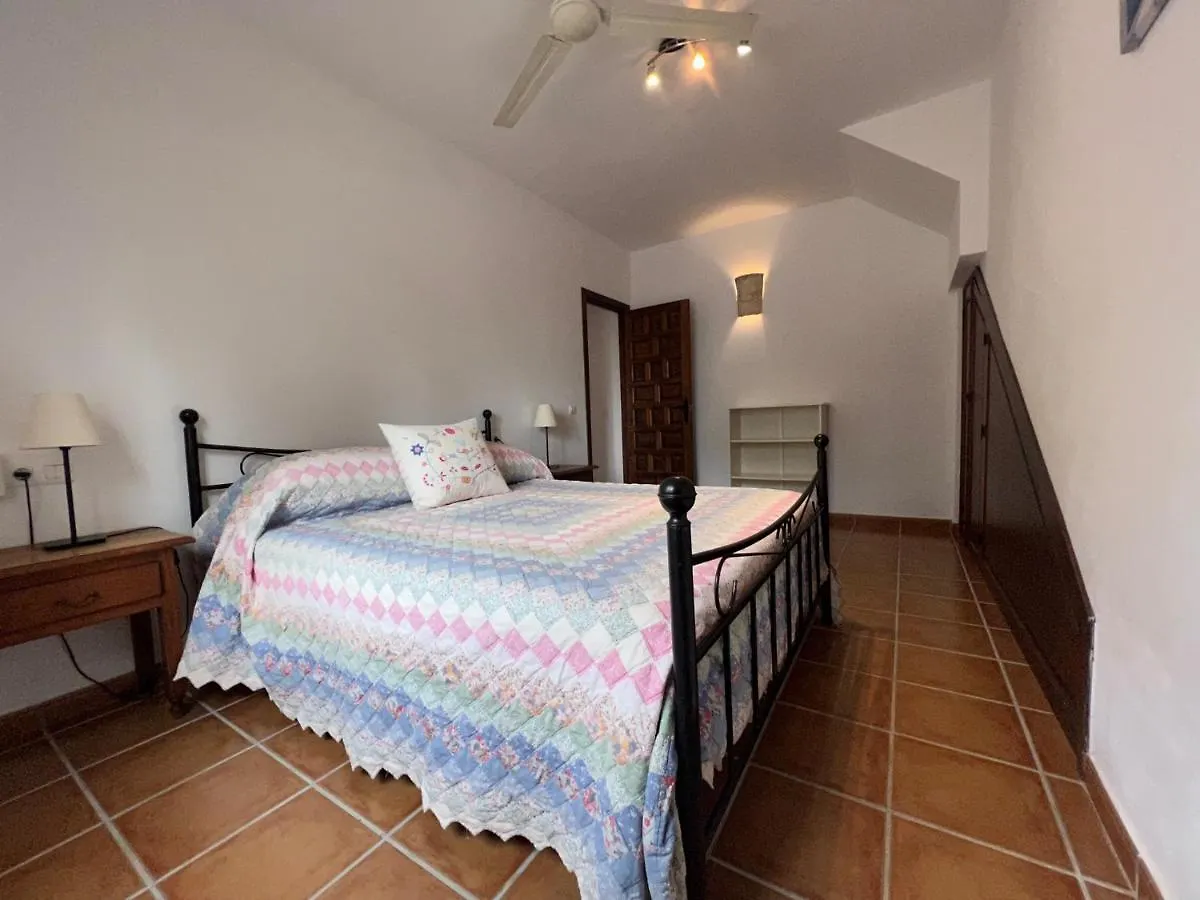 Padre Aviles Olías إسبانيا