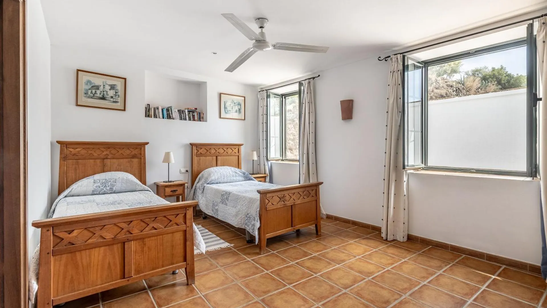 Padre Aviles Olias Apartment