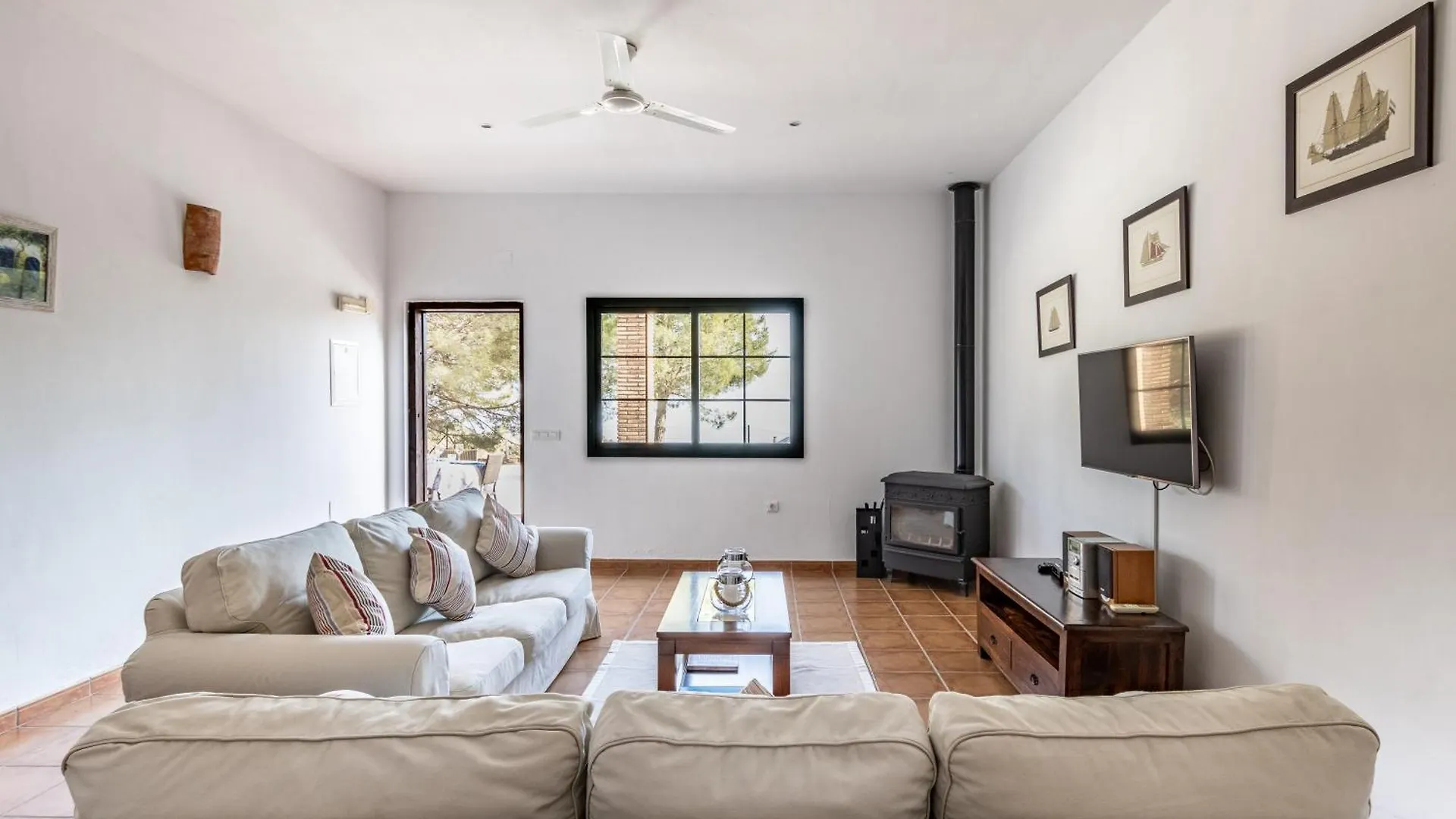 Padre Aviles Olias Apartment
